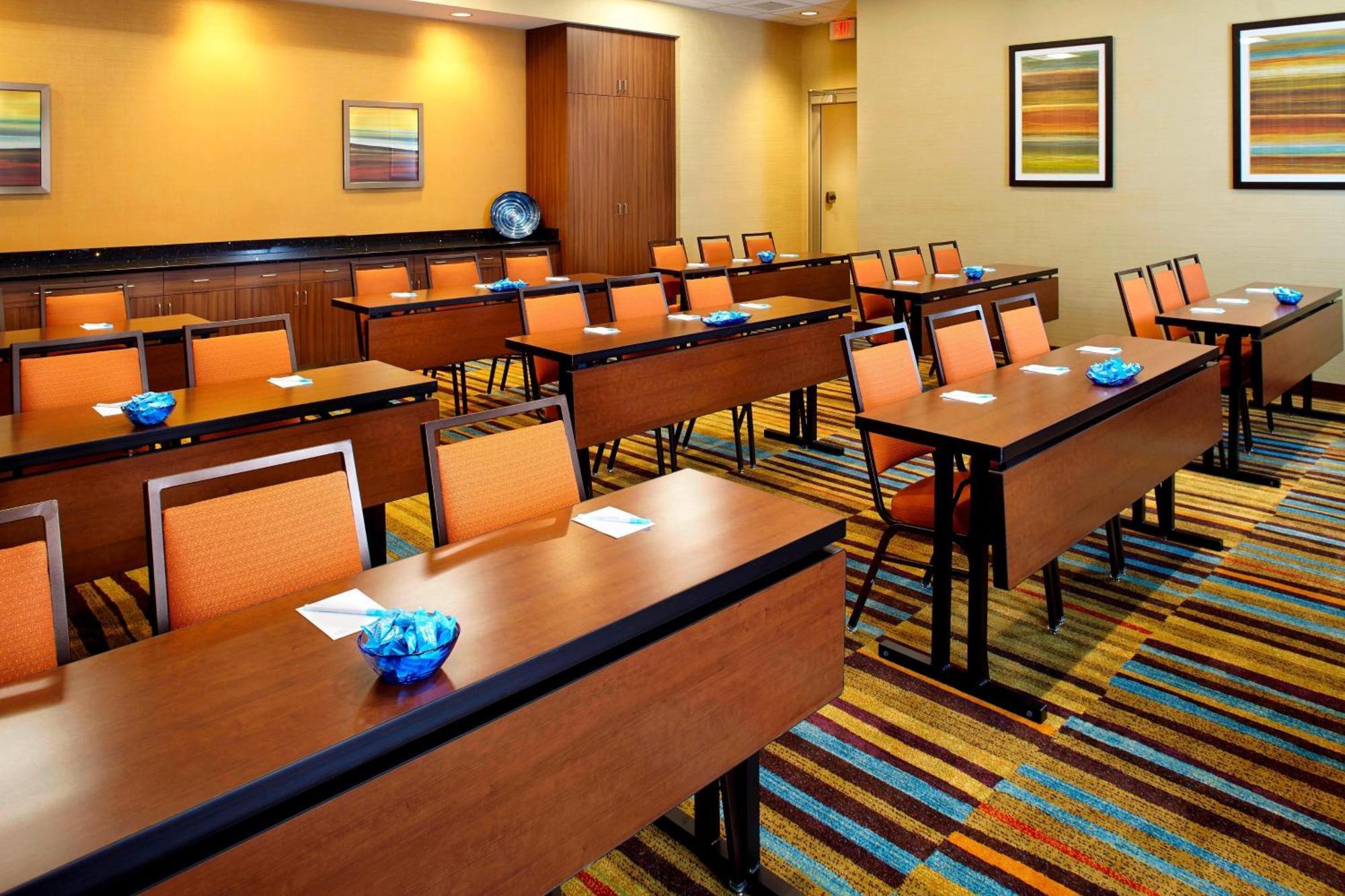 Fairfield By Marriott Inn & Suites Wheeling At The Highlands Triadelphia Exterior photo