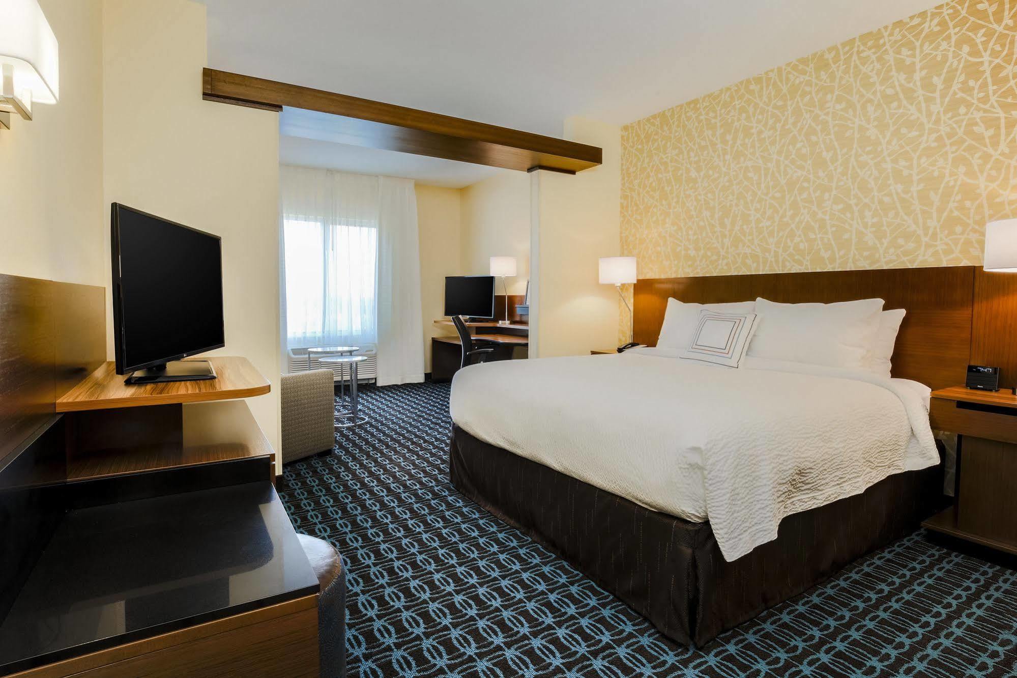 Fairfield By Marriott Inn & Suites Wheeling At The Highlands Triadelphia Exterior photo